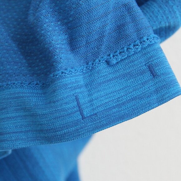 Lululemon Metal Vent Tech Long Sleeve Blue Mesh Silverescent V-Stitch Size Large - Picture 6 of 8